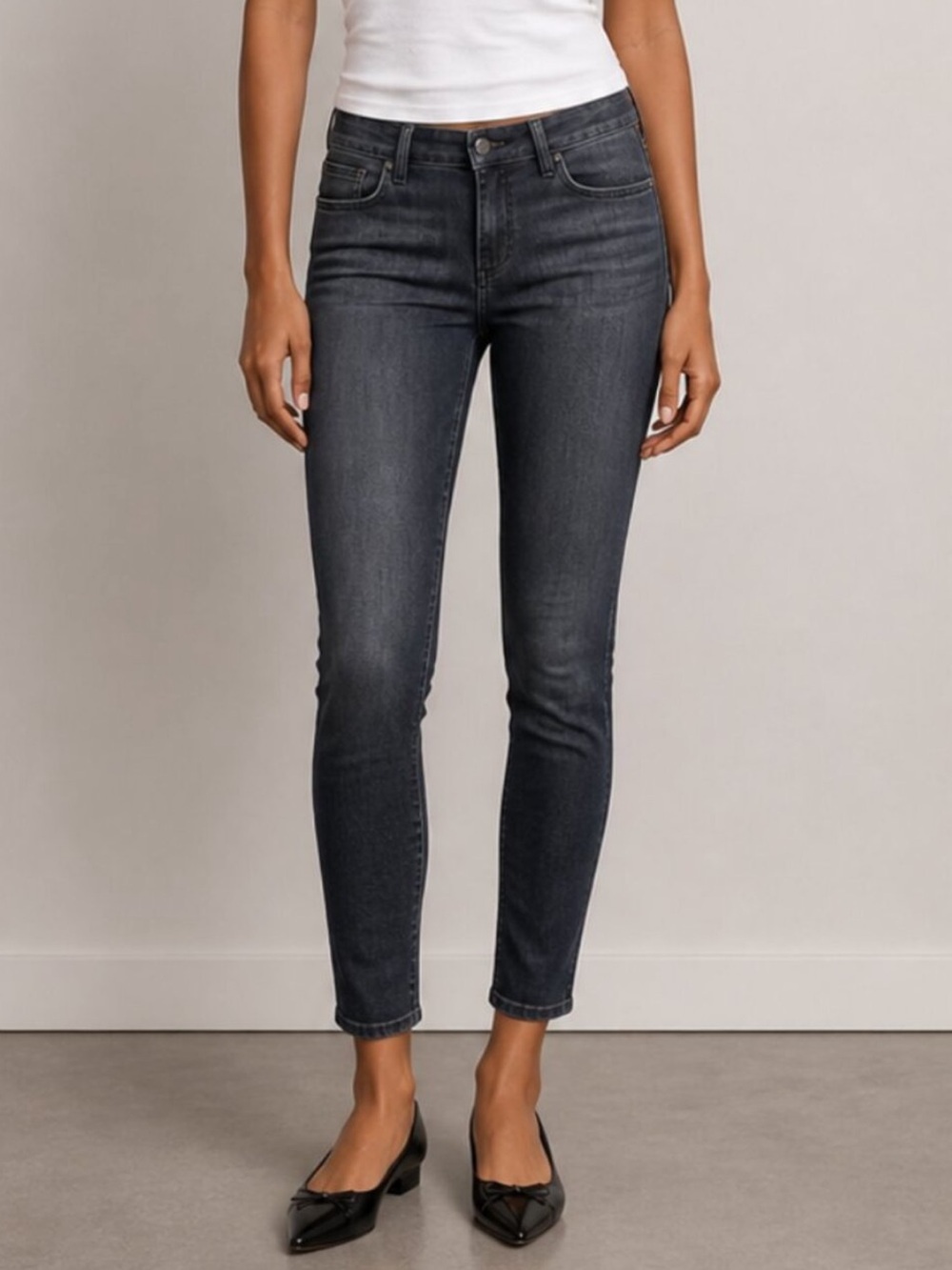 Joe's Jeans Skinny Mid-Rise Jeans in Charcoal Black